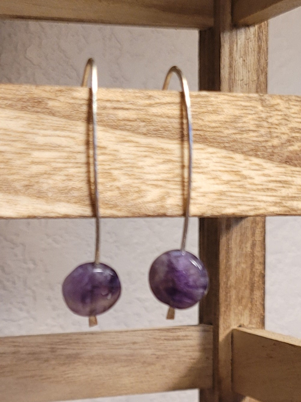 Hammered Dog Teeth Amethyst Round